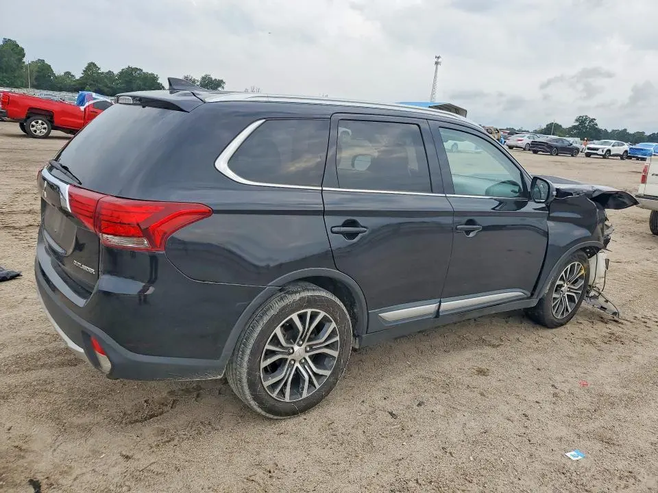 2018 MITSUBISHI OUTLANDER SE  