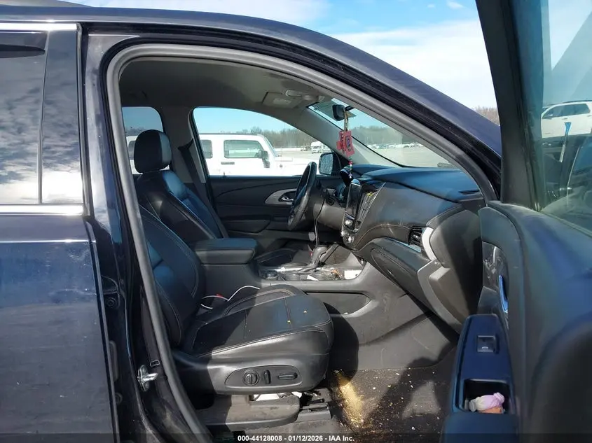 2020 CHEVROLET TRAVERSE FWD LT LEATHER