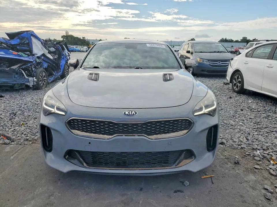 2021 KIA STINGER GT  