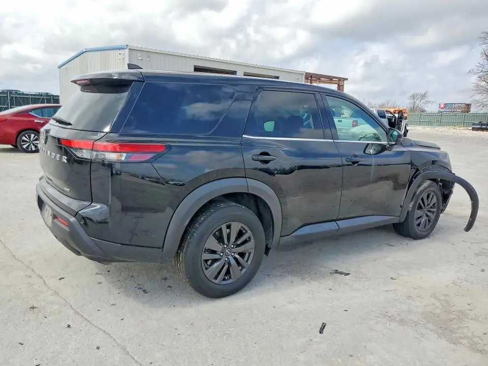 2022 NISSAN PATHFINDER S  