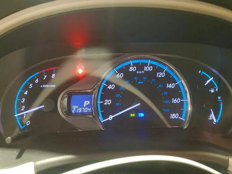 2014 TOYOTA SIENNA XLE 7-PASSENGER  