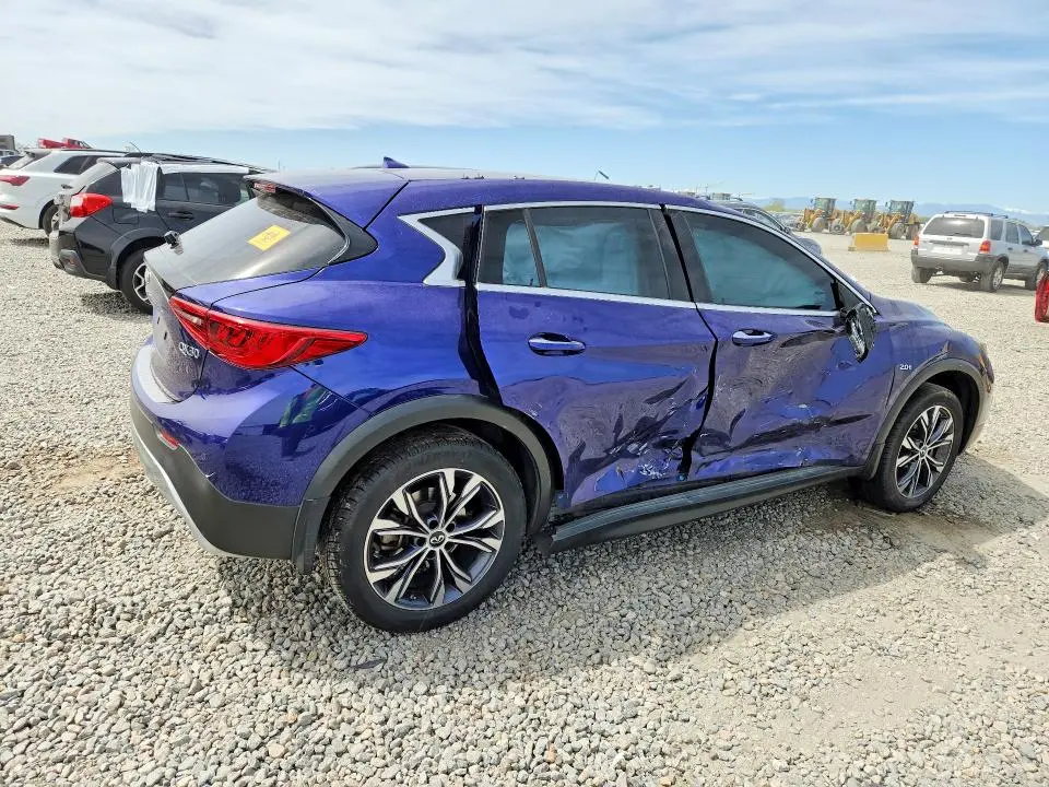 2017 INFINITI QX30 PREMIUM  