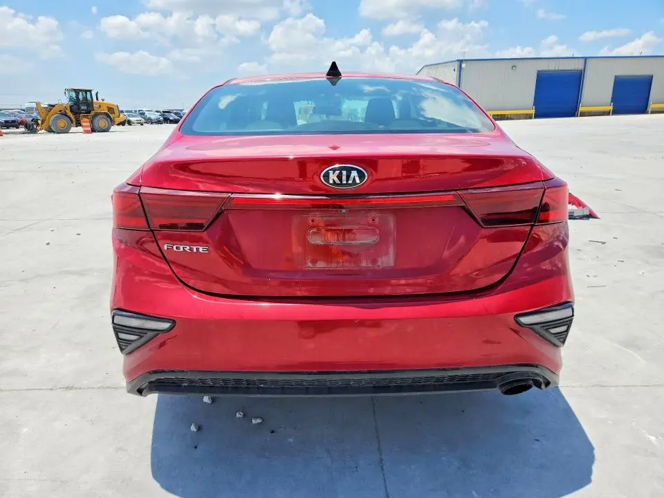 2019 KIA FORTE LXS  