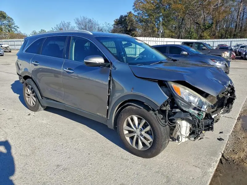 2016 KIA SORENTO LX  