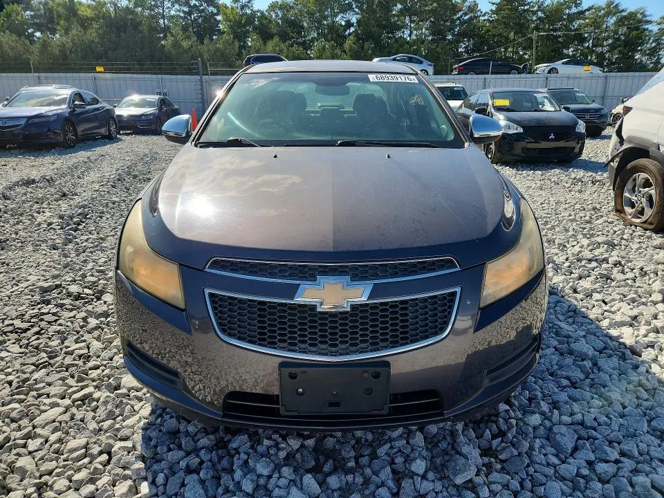 2011 CHEVROLET CRUZE LT  