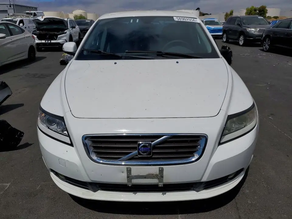 2010 VOLVO S40 2.4I  