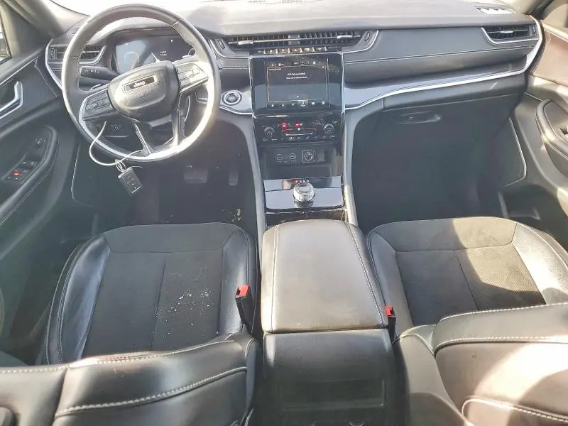 2022 JEEP GRAND CHEROKEE LAREDO  