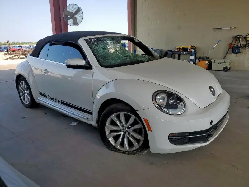 2013 VOLKSWAGEN BEETLE   