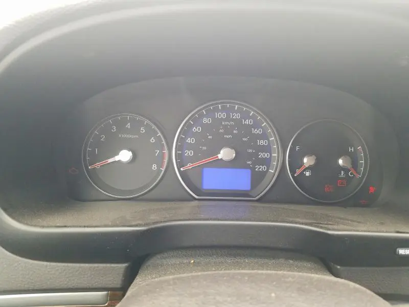 2011 HYUNDAI SANTA FE GLS  