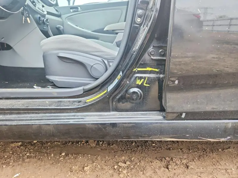 2012 HYUNDAI ACCENT SE  
