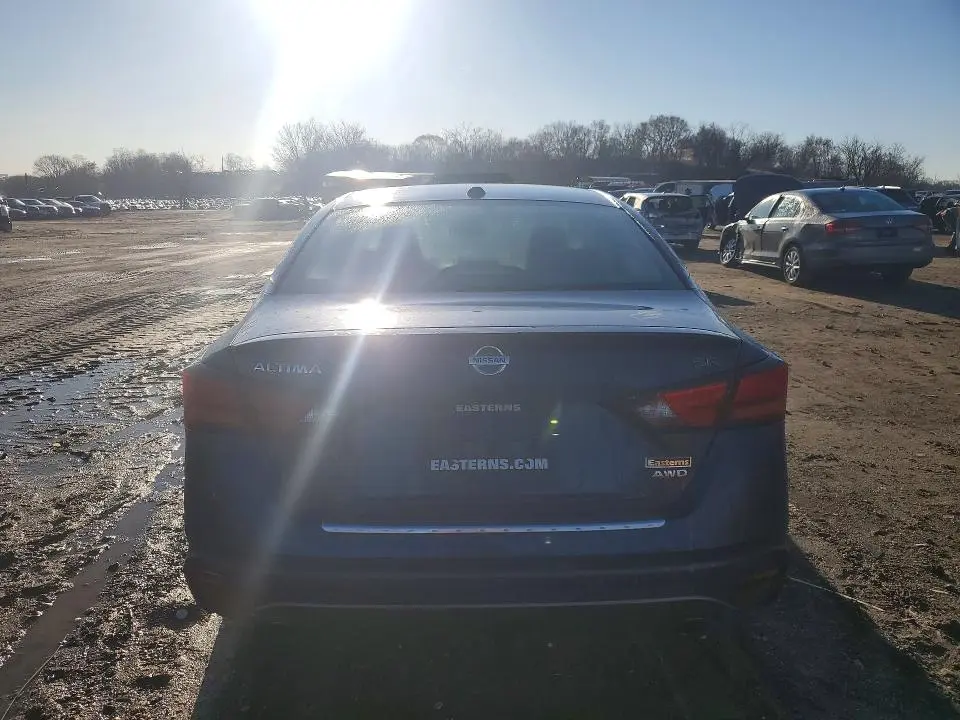 2021 NISSAN ALTIMA 2.5 SR  