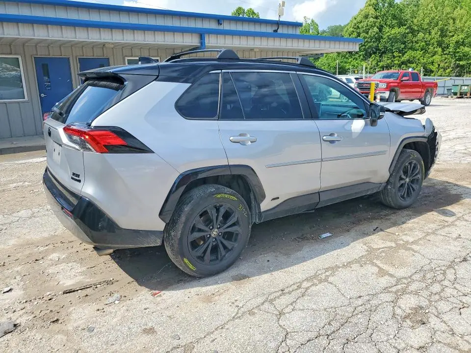 2022 TOYOTA RAV4 XSE  