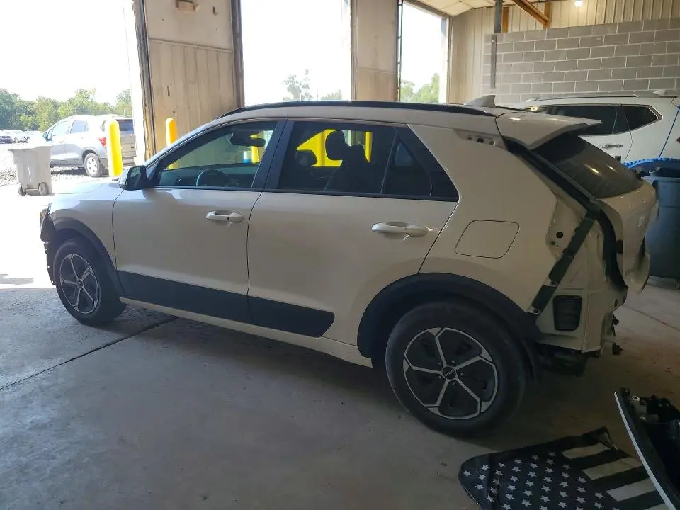 2024 KIA NIRO EX  