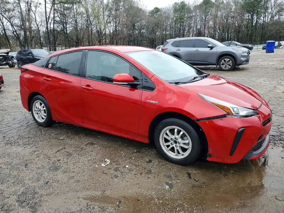 2019 TOYOTA PRIUS LE  