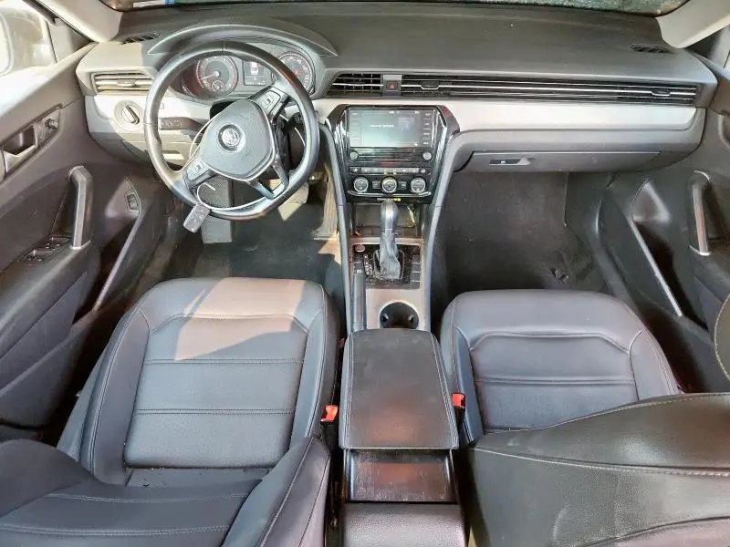 2020 VOLKSWAGEN PASSAT SE