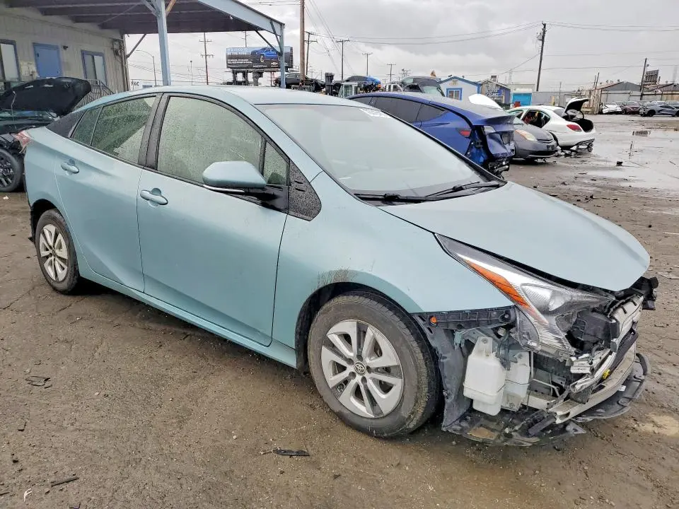 2016 TOYOTA PRIUS   