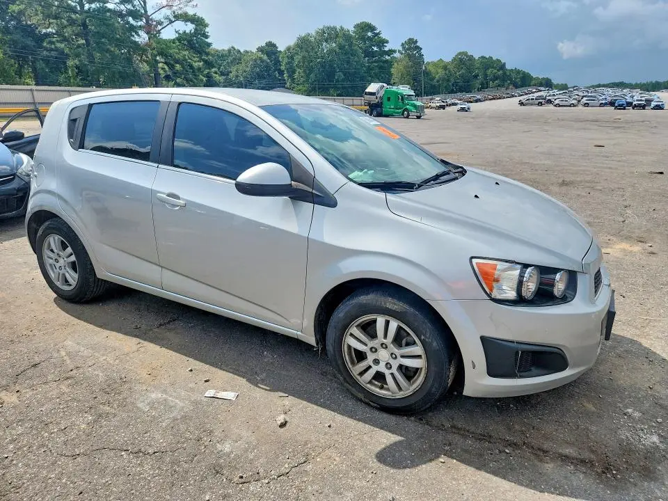 2014 CHEVROLET SONIC LT  
