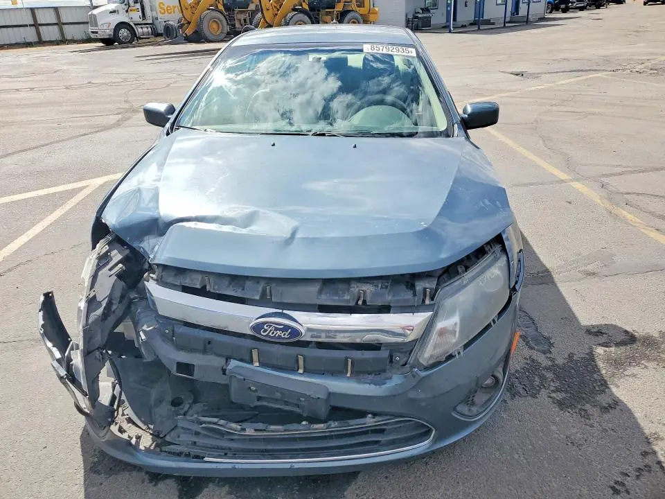 2011 FORD FUSION SE  