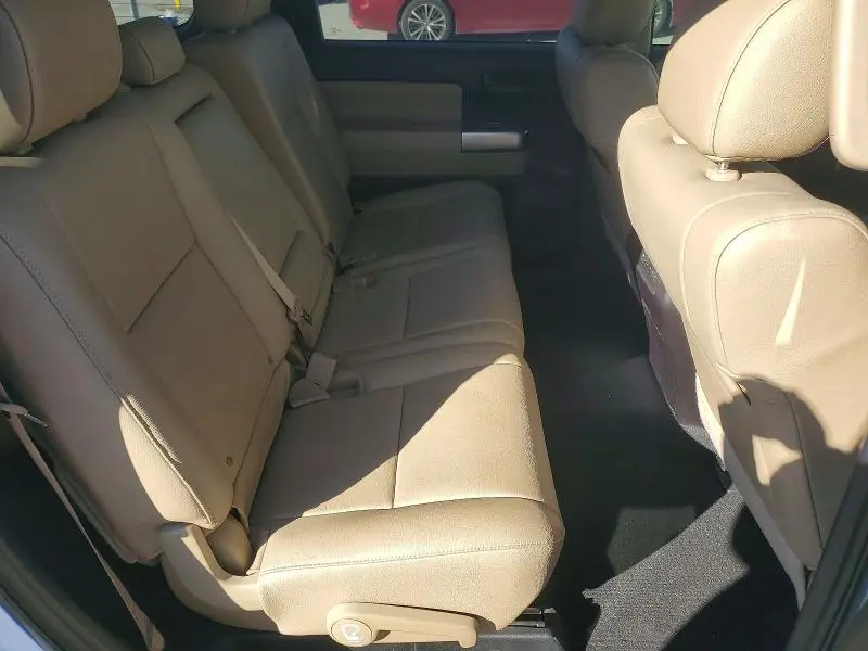 2021 TOYOTA SEQUOIA SR5  