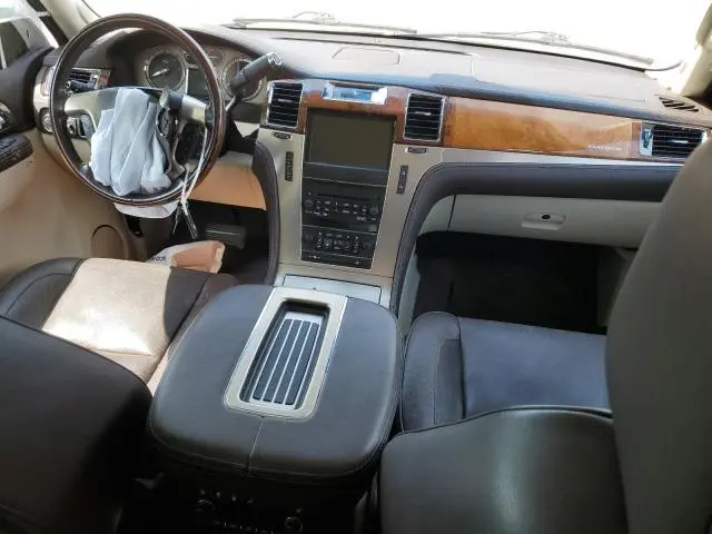 2011 CADILLAC ESCALADE PLATINUM  