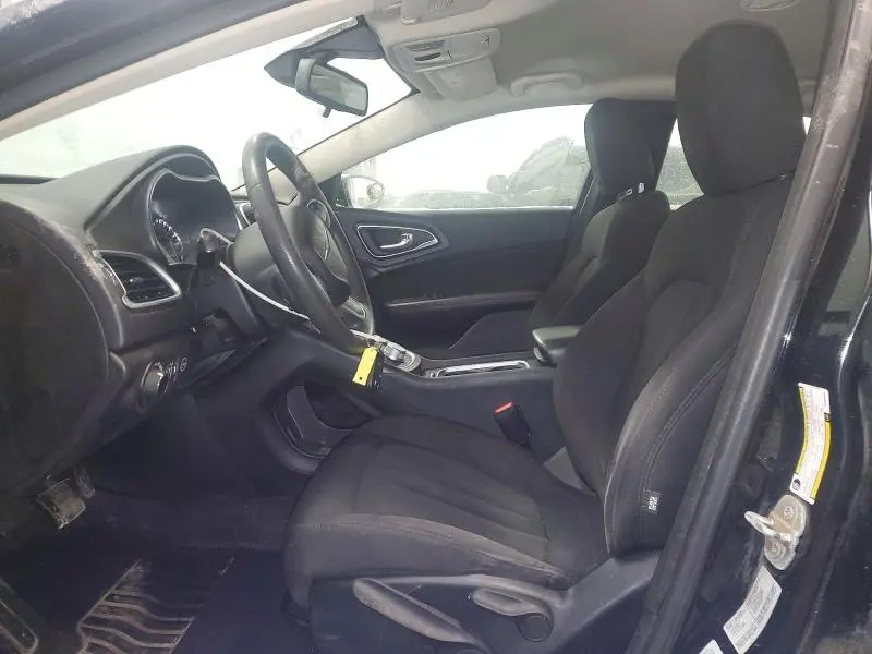 2015 CHRYSLER 200 LX  