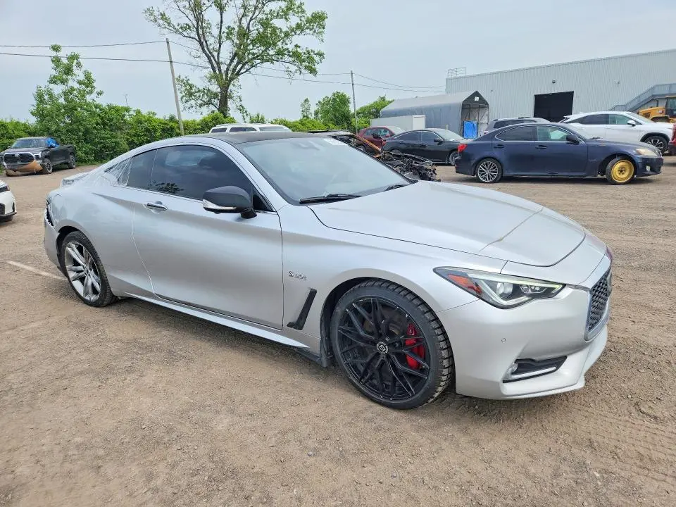 2017 INFINITI Q60 RED SPORT 400  