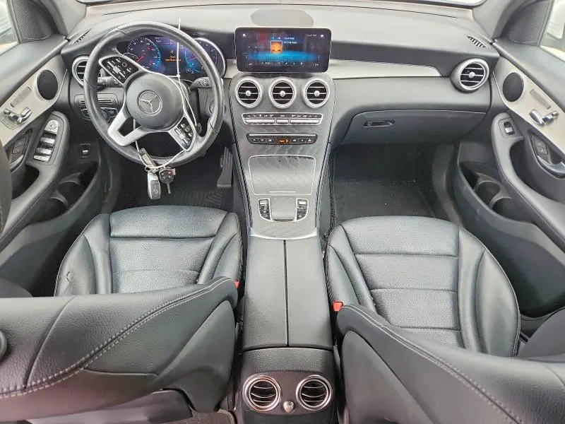 2020 MERCEDES-BENZ GLC 300  
