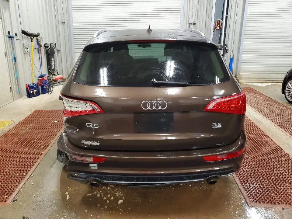 2011 AUDI Q5 PREMIUM PLUS  