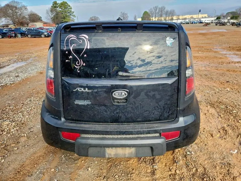 2010 KIA SOUL +  
