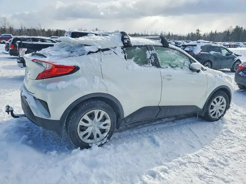 2020 TOYOTA C-HR XLE  