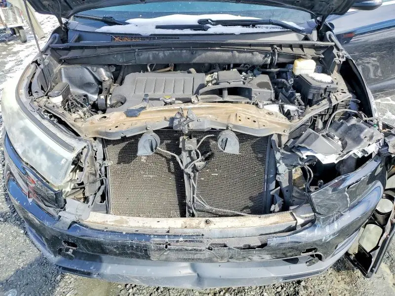 2015 TOYOTA HIGHLANDER LE  