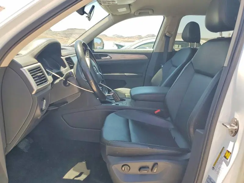 2018 VOLKSWAGEN ATLAS SE  