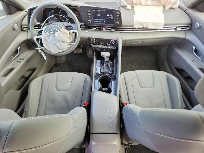 2023 HYUNDAI ELANTRA BLUE  