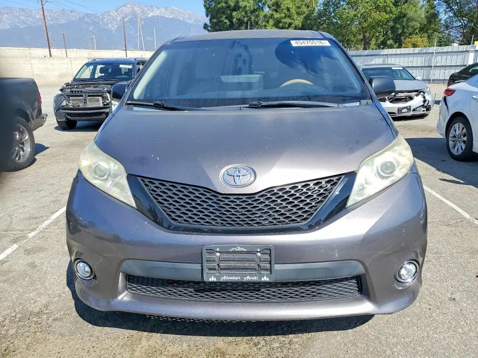 2013 TOYOTA SIENNA L 7-PASSENGER  