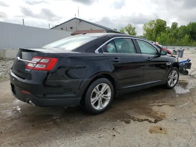 2017 FORD TAURUS SE  