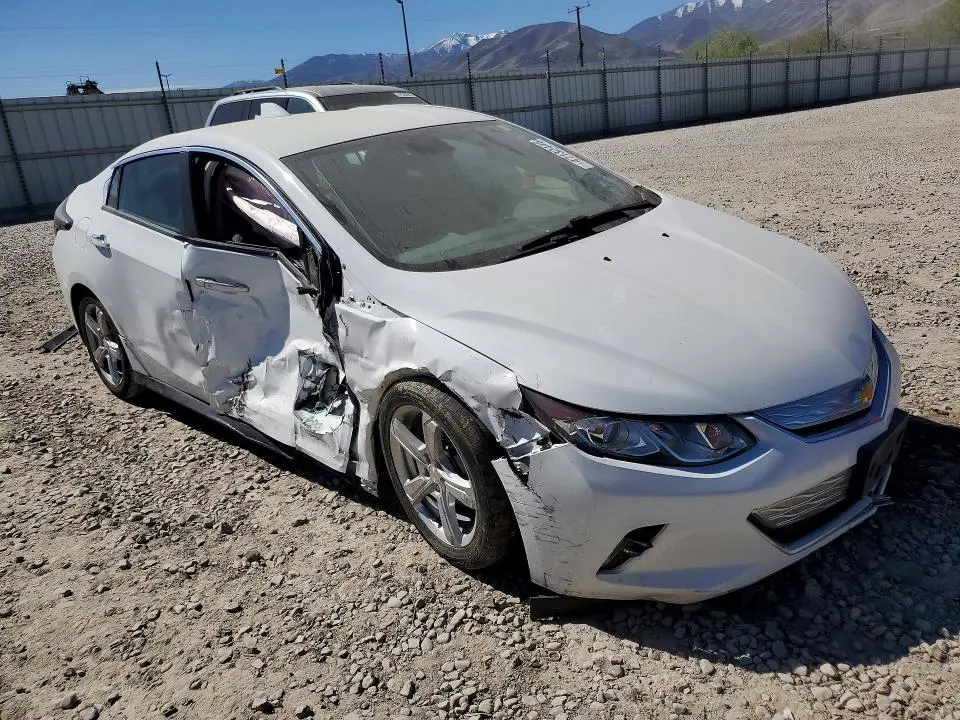 2017 CHEVROLET VOLT LT  