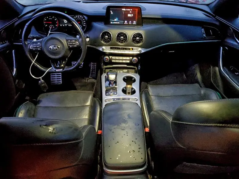 2018 KIA STINGER GT2  