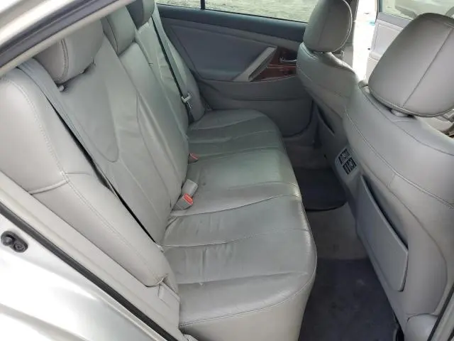 2010 TOYOTA CAMRY SE  