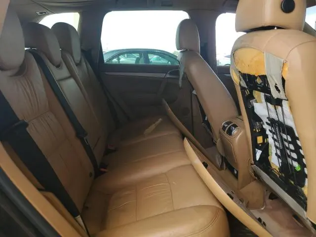 2010 PORSCHE CAYENNE   
