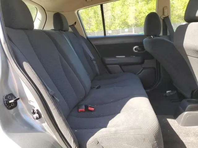 2011 NISSAN VERSA S  