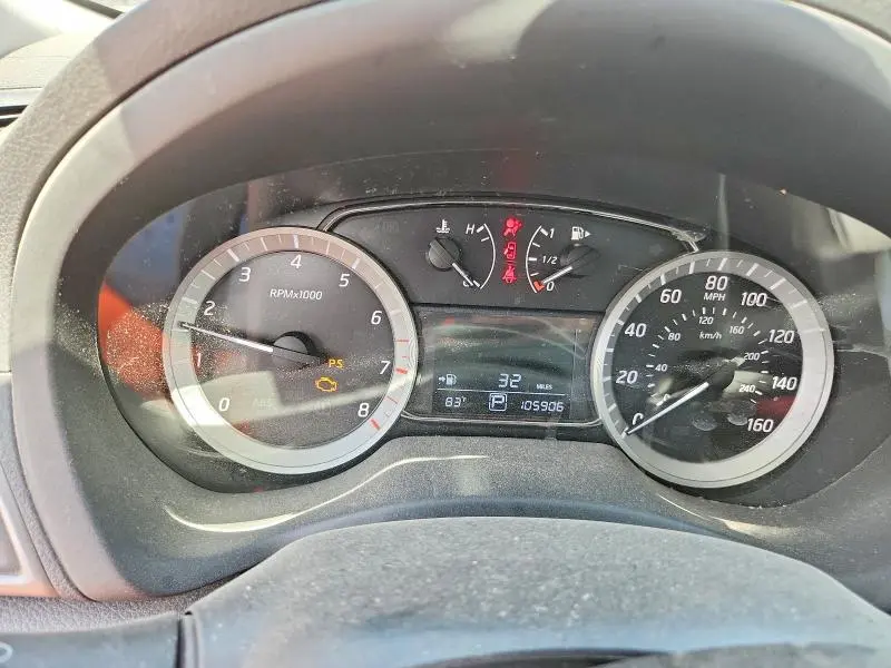 2015 NISSAN SENTRA SR  