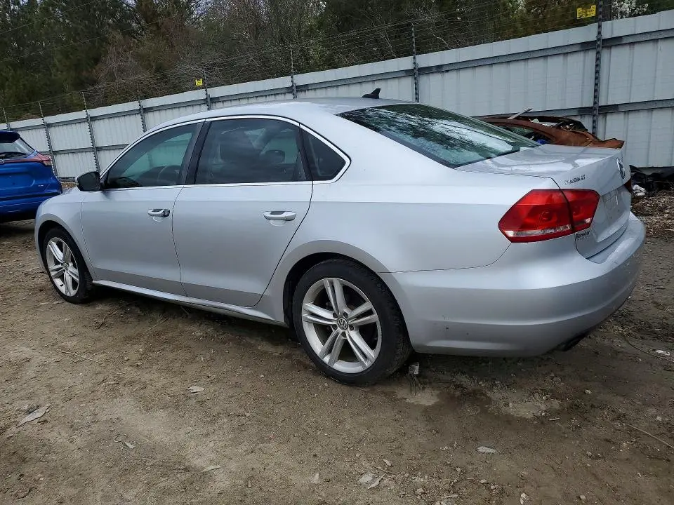 2014 VOLKSWAGEN PASSAT SE  