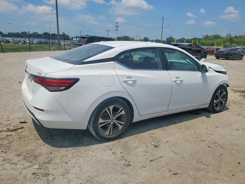 2022 NISSAN SENTRA SV  