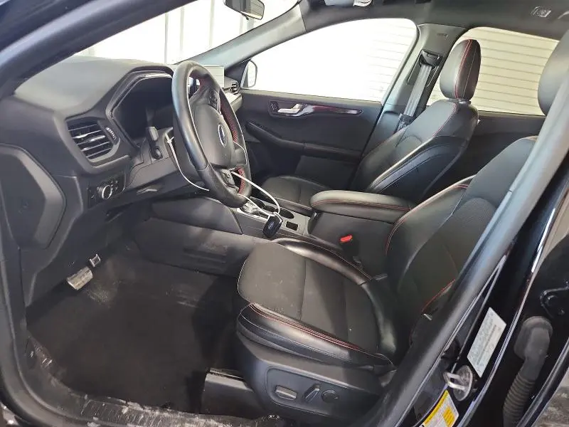 2024 FORD ESCAPE ST LINE  