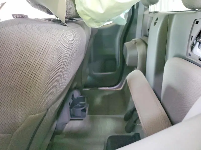 2016 NISSAN FRONTIER S  