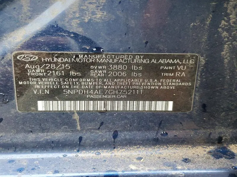 2016 HYUNDAI ELANTRA SE  