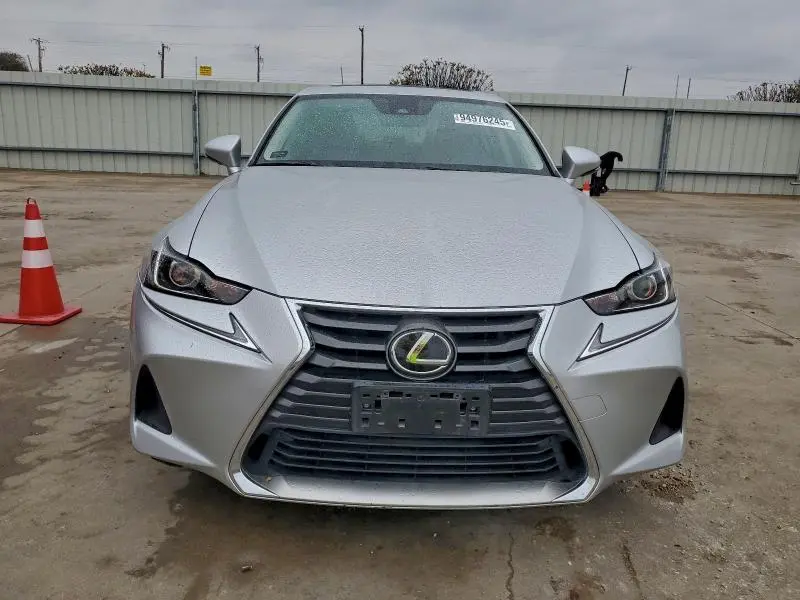 2017 LEXUS IS 200T  