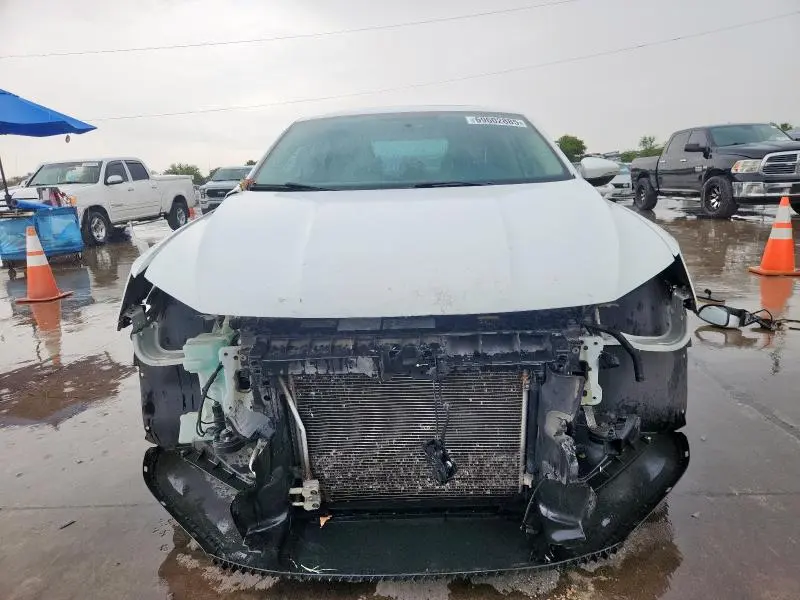 2016 VOLKSWAGEN PASSAT SE  