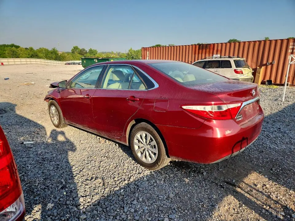 2016 TOYOTA CAMRY LE  