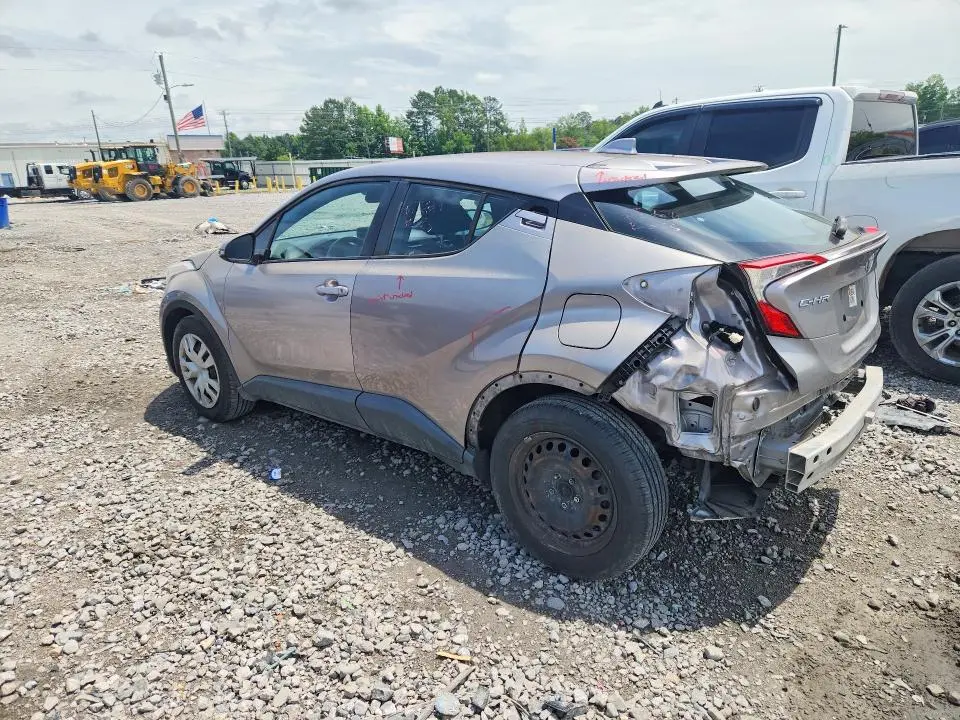 2019 TOYOTA C-HR LE  